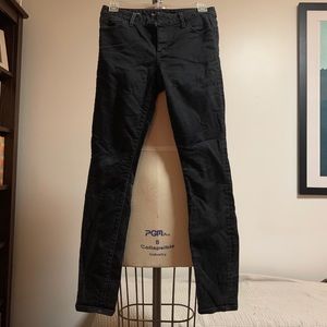 SOLD —Banana Republic Black Skinny Jeans Sz25 30in